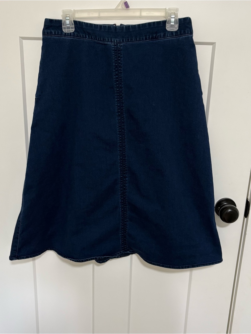 Liz Claiborne Women's Blue Denim A-Line Knee Length Skirt Zip Closure Size 8